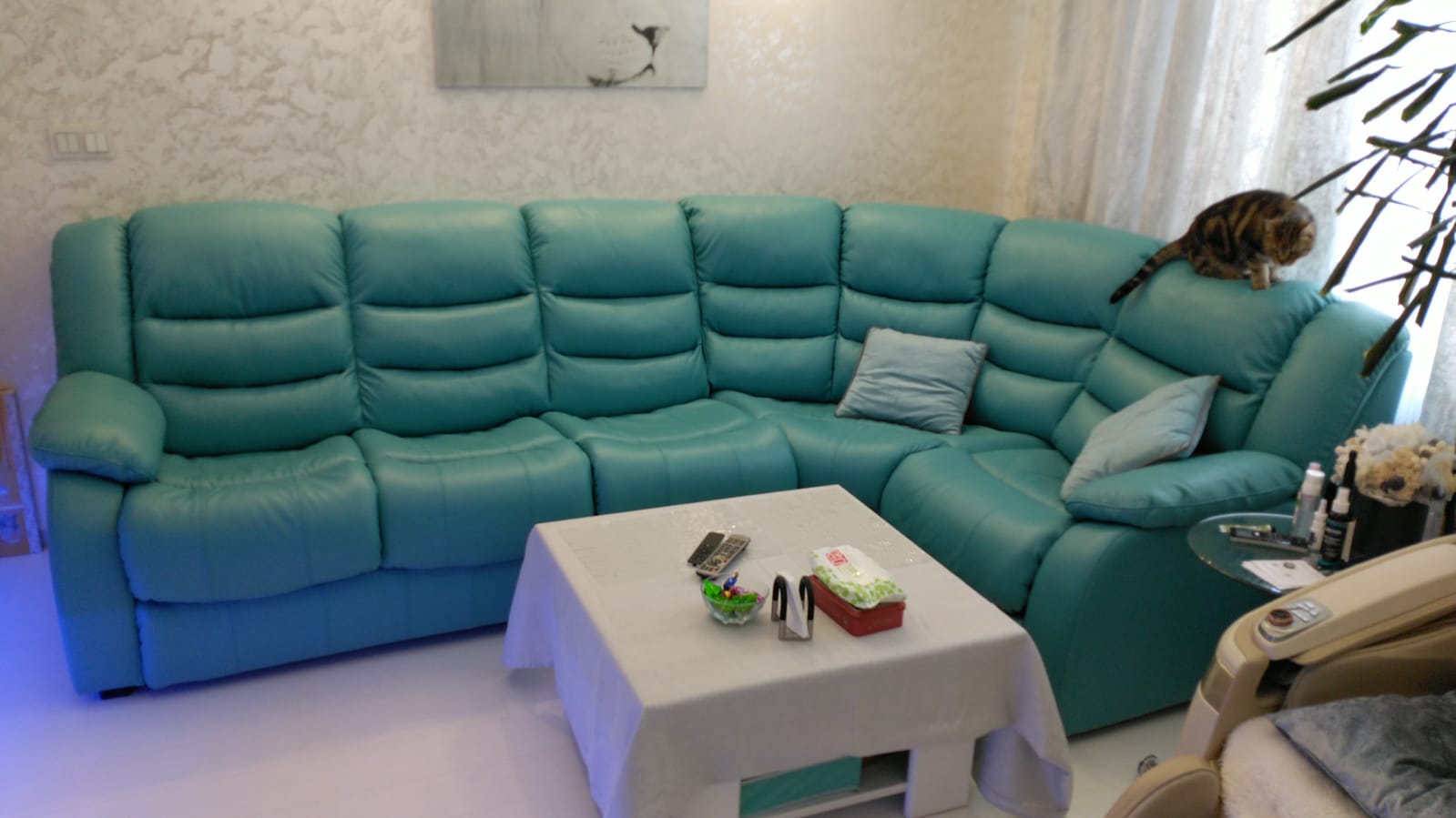 Перетяжка дивана на дому. Курская