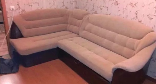 Перетяжка углового дивана. Курская